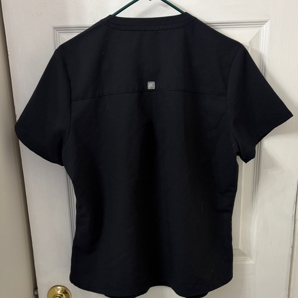 Fabletics Black Scrub Set - Picture 4 of 12